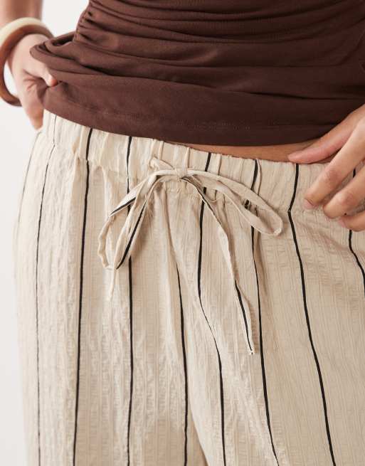 JDY Tall - Pantalon ample à rayures - Beige et noir, 2 de 5