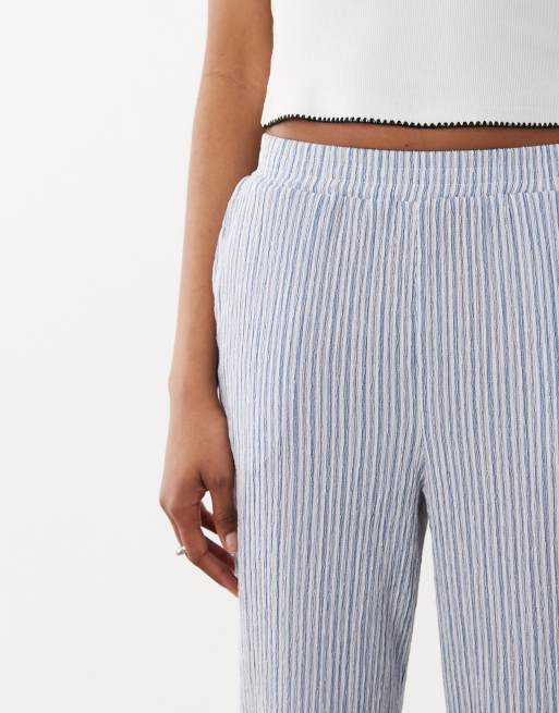 JDY Tall - Pantaloni a fondo ampio azzurri a righe, 4 di 5
