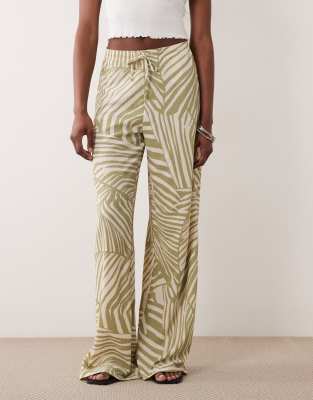 Jdy Tall Pull On Pants In Green