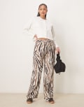 [JDY Tall] JDY Tall wide leg pants in abstract zebra print-White XSL36 WHITE