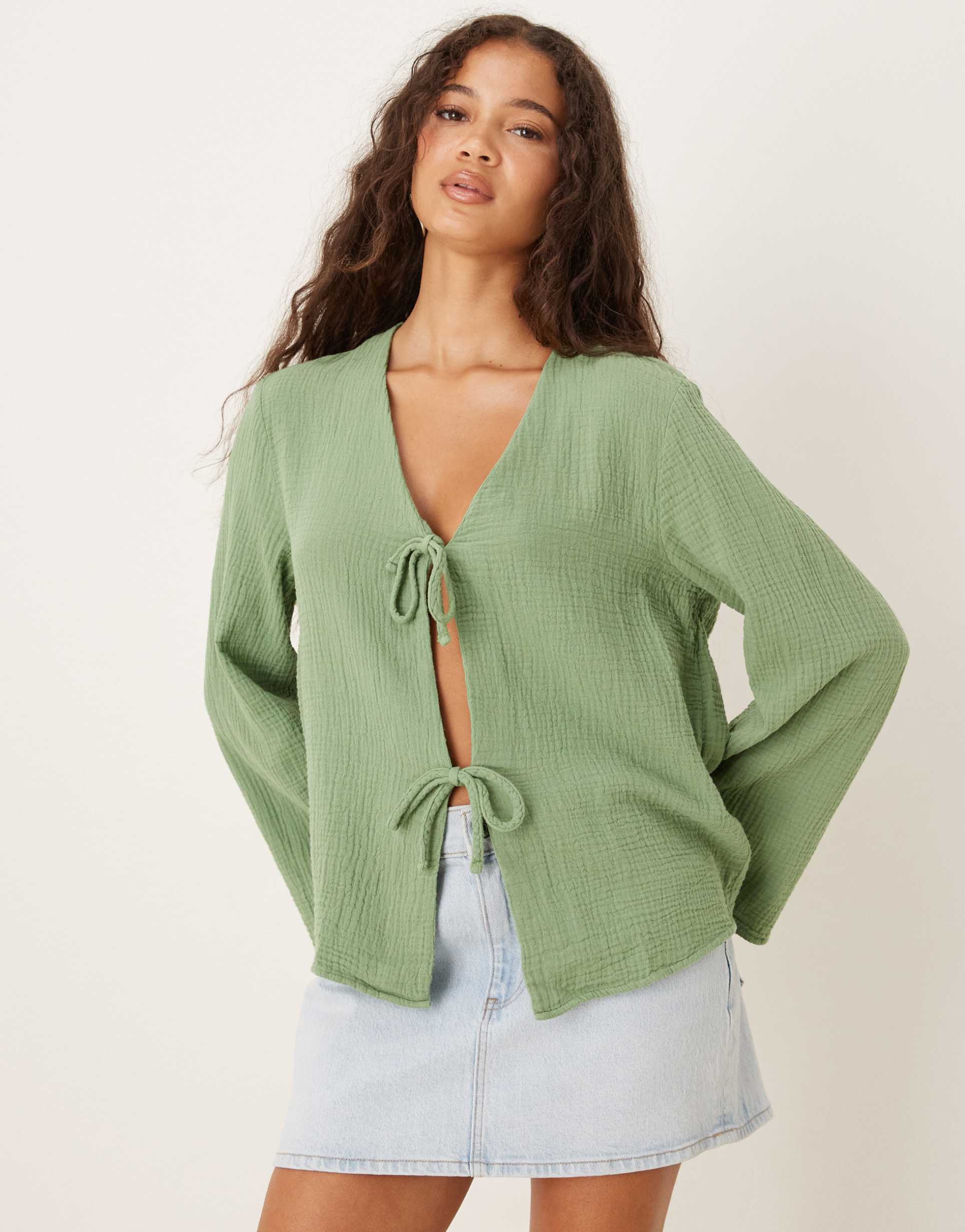 jdy tie front cheesecloth shirt in dark green