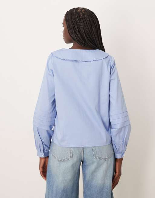 JDY tie front collar detail shirt with faux pearl buttons in light blue, 3 of 4