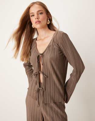 JDY tie front plisse top in brown - part of a set