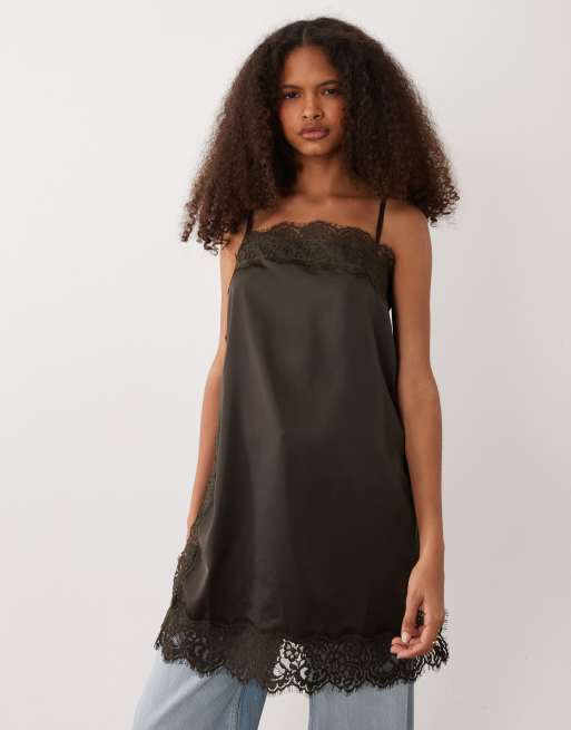 JDY top longline in raso con spalline sottili e bordo in pizzo marrone, 2 di 4