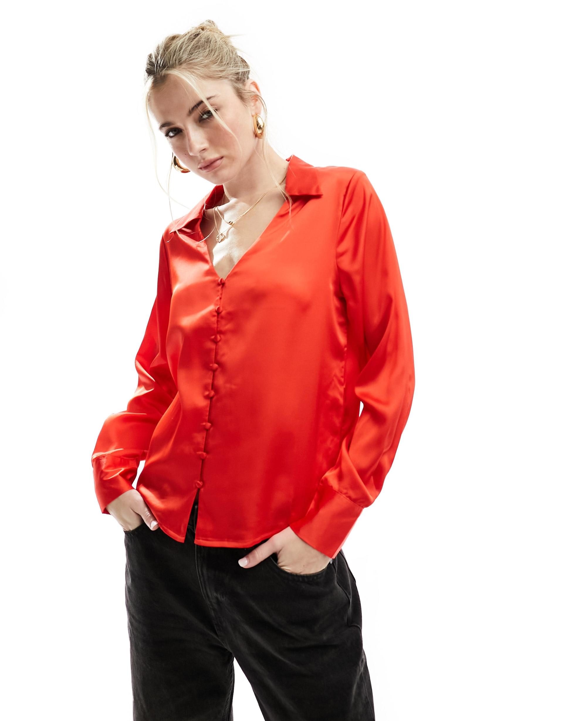 jdy v neck button down shirt in red