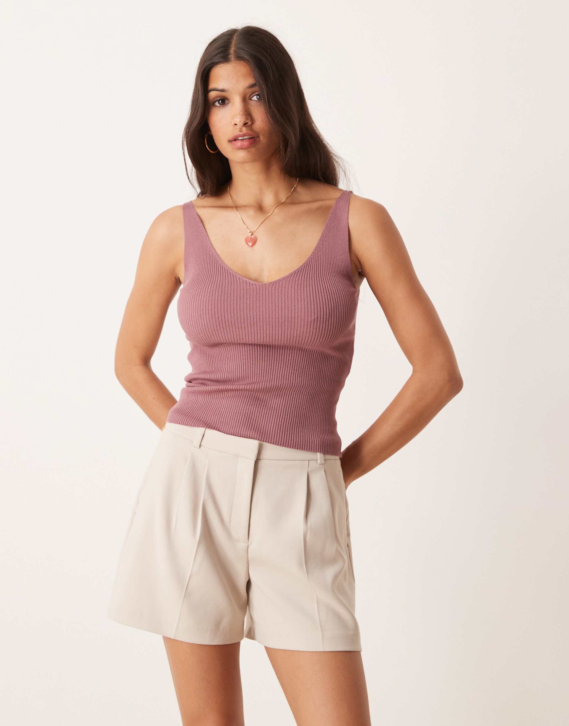 jdy v neck knit tank top in mauve