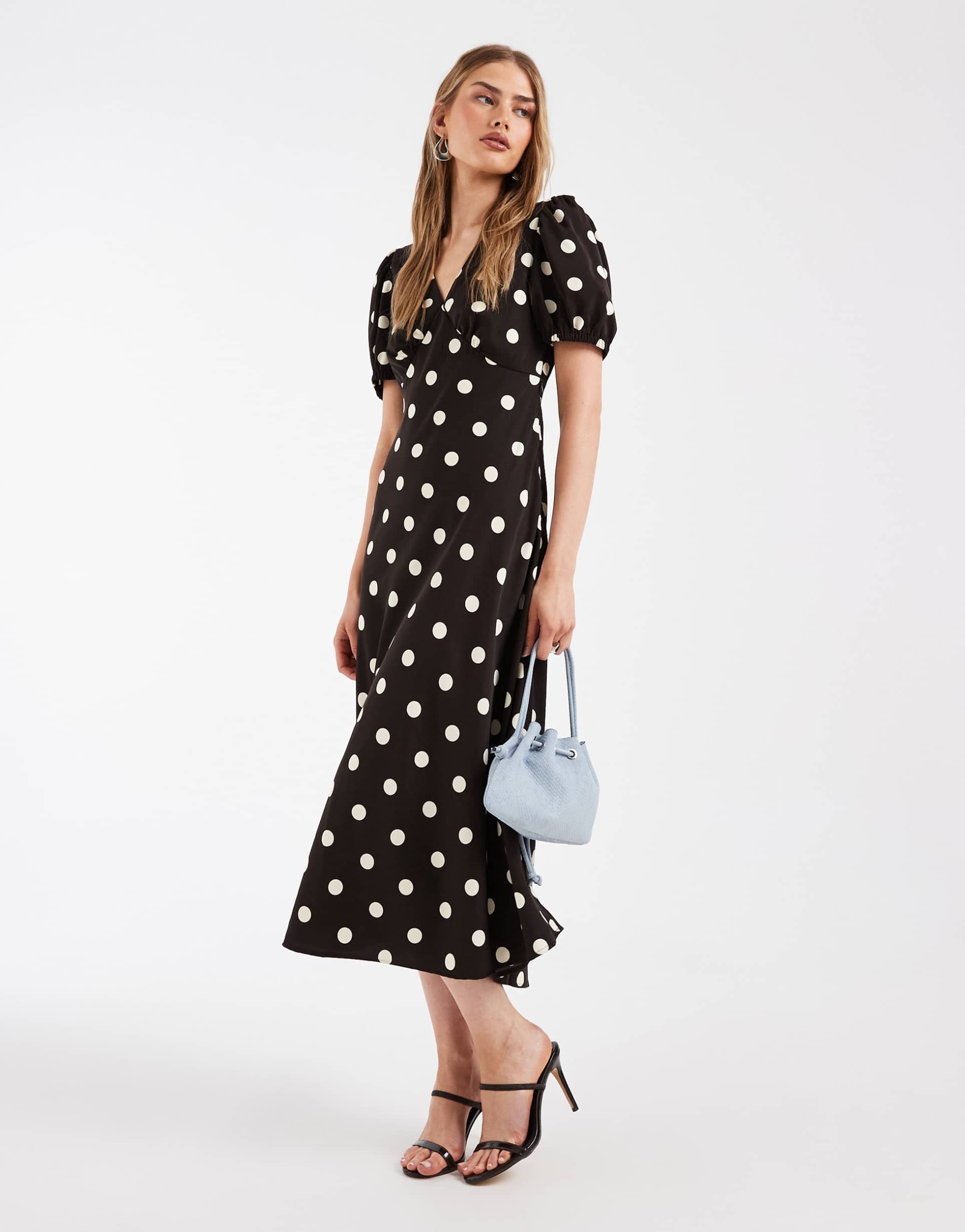 jdy v-neck midi dress in brown polka dots