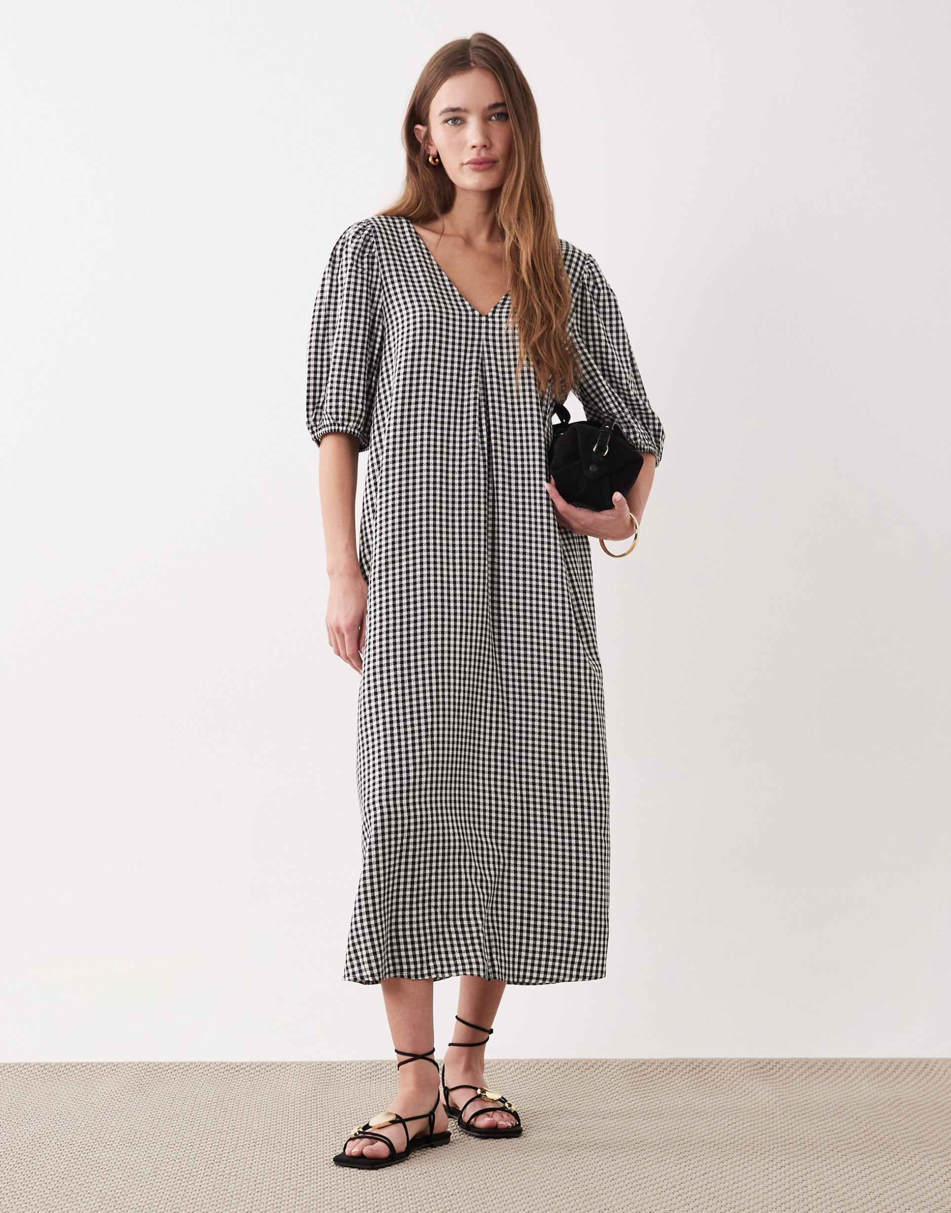 jdy v neck puff sleeve midi dress in black gingham