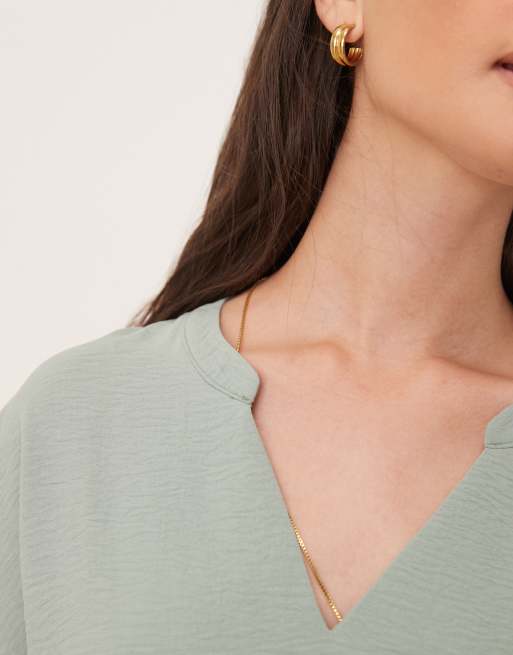 JDY v neck short sleeve blouse in sage green, 2 of 4