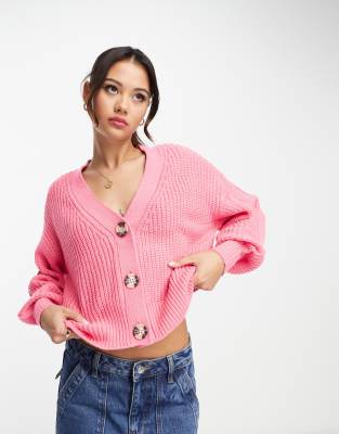 Gebreid vest met reliëfpatroontje en knopen in retrostijl - Rood