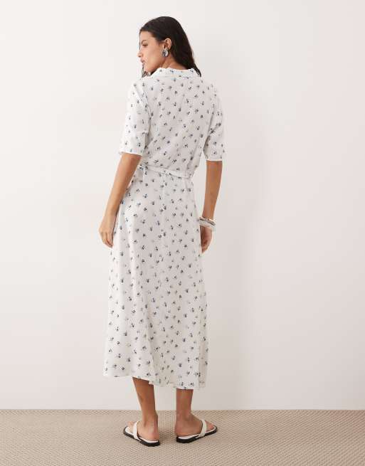 JDY - Vestido midi blanco con estampado de florecitas y lazada en la cintura, 2 de 4