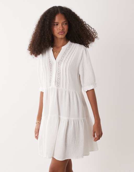 JDY - Vestito corto in mussola bianco con fondo sceso e dettagli in pizzo, 1 di 4