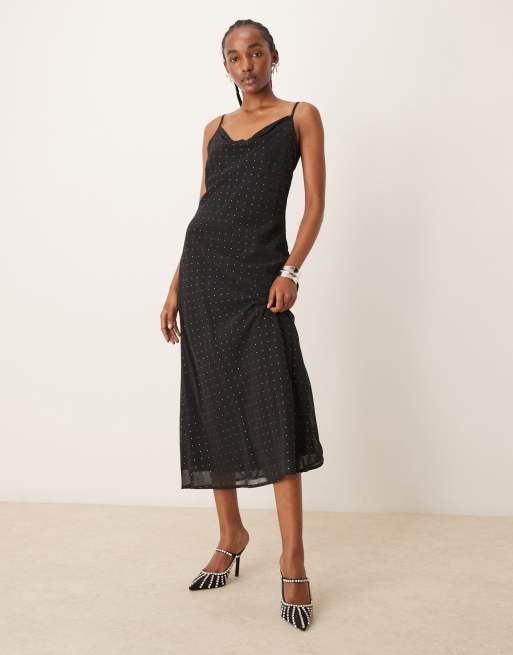 JDY – Wadenlanges Kleid in Schwarz mit Nietendetails