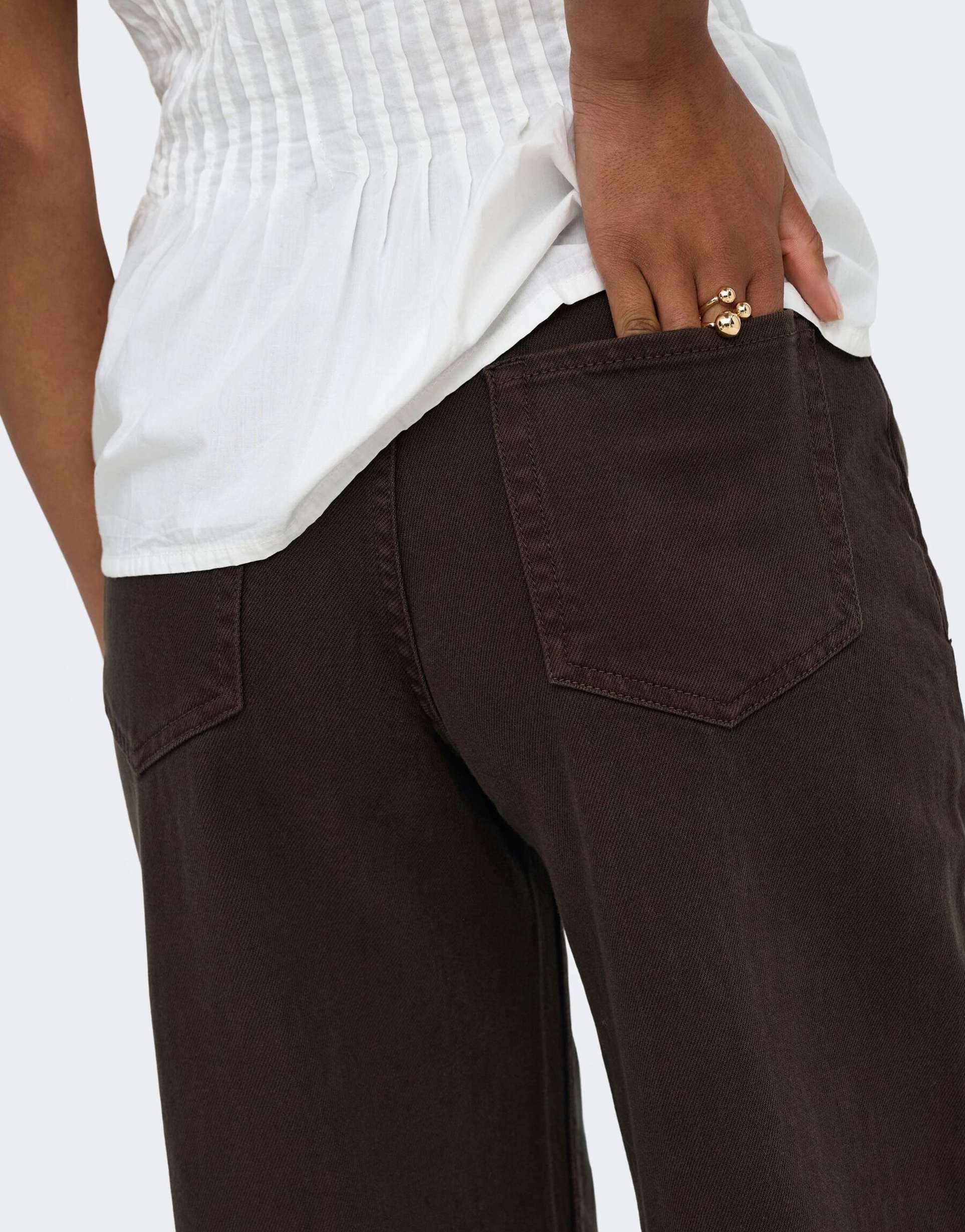 JDY Wide-fit jeans in chocolate brown