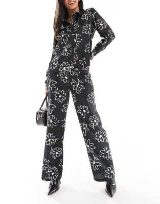 wide leg pants in black floral print - part of a set