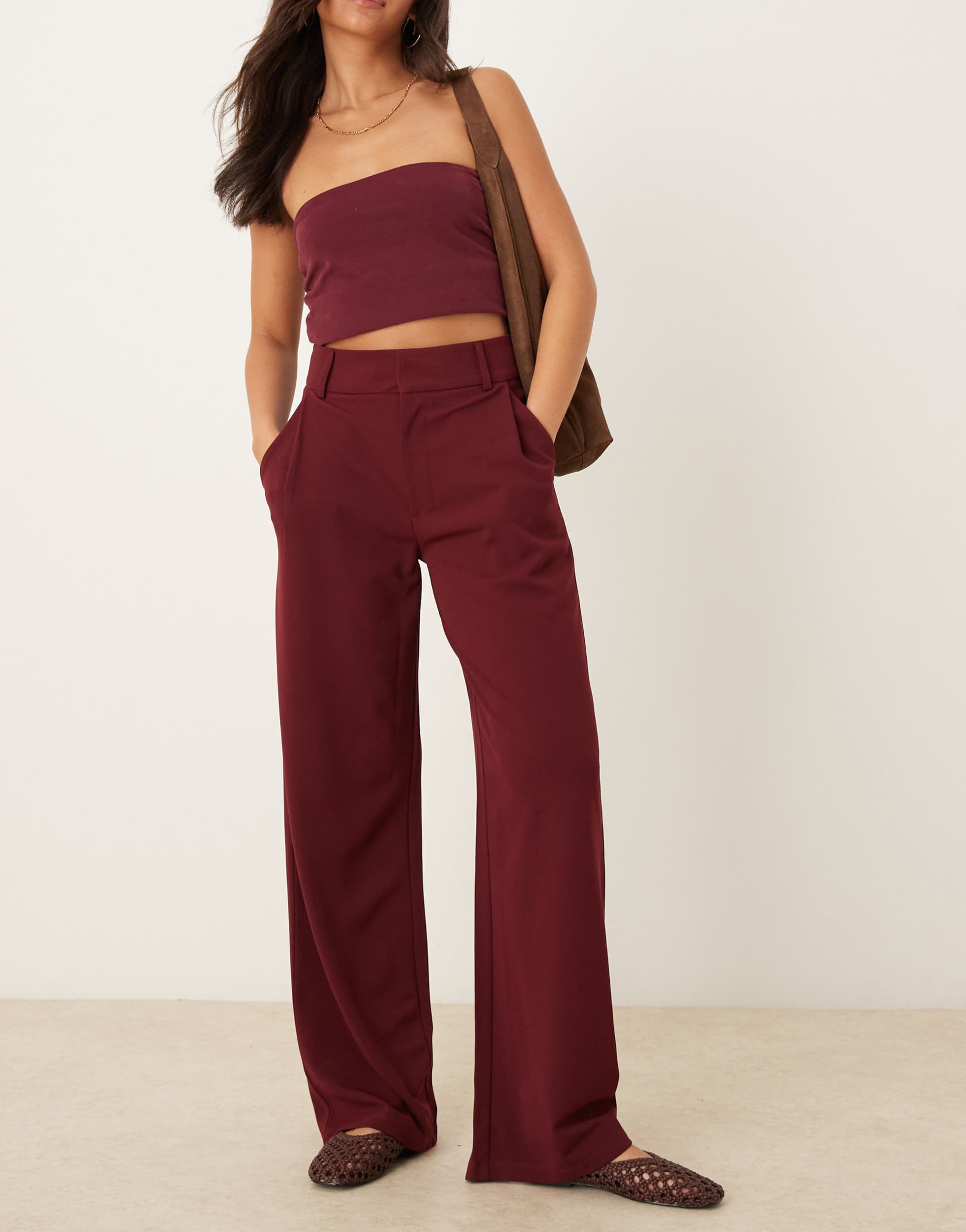 jdy wide leg tailored pants in burgundy