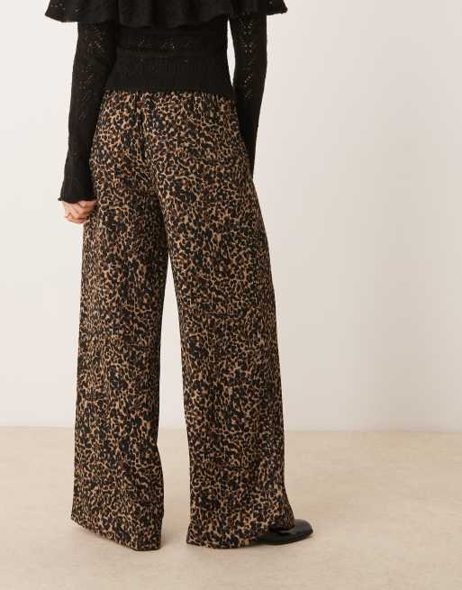 JDY wide leg textured pants in leopard print, 3 of 5
