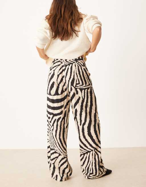 Womens Pants Zebra Trousers H&m JDY Wide Leg Trousers In Zebra