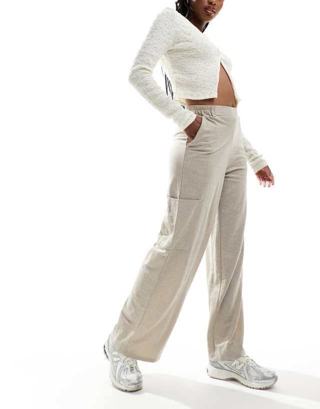 JDY - wide leg trousers with cargo pockets in texture beige