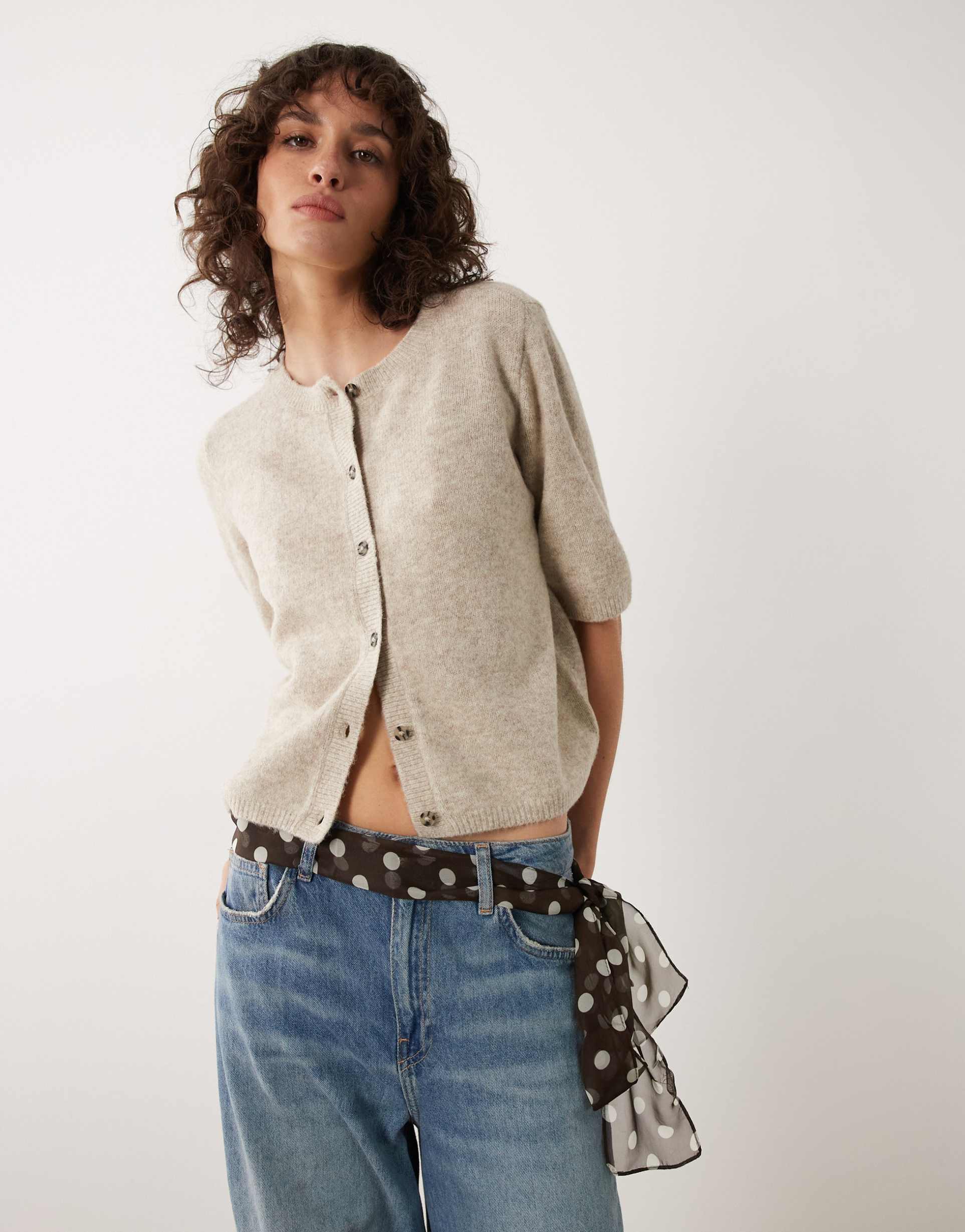 jdy wool blend short sleeve knit cardigan in beige
