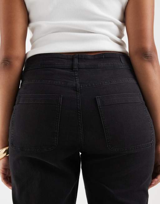 Jeans flare Curve a vita alta con tasche anteriori e piega stirata in denim nero, 4 di 5