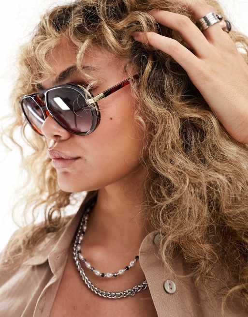 Jeepers Peepers aviator sunglasses in black/tortoiseshell, 2 of 4