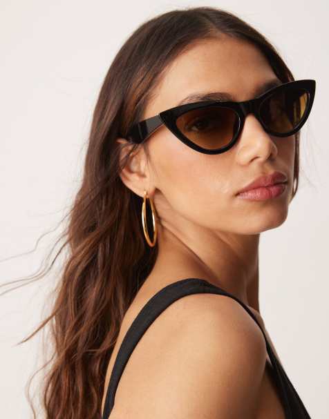 Jeepers Peepers cat eye sunglasses in black with brown lens - view 1