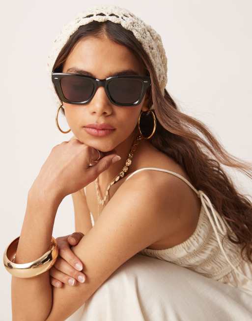 Jeepers Peepers classic square sunglasses in olive green, 3 of 3