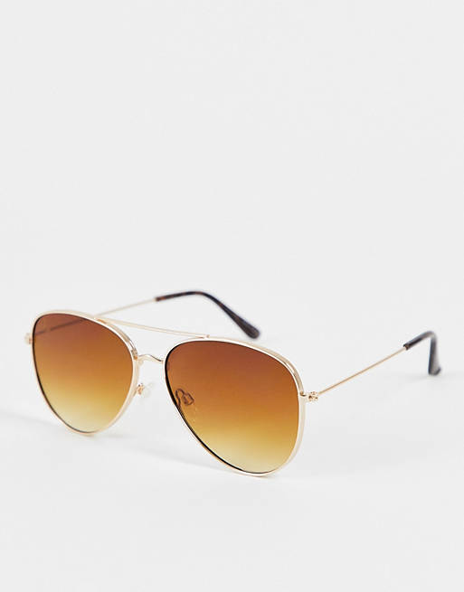 Jeepers Peepers – Guldfärgade, stora pilotsolglasögon med ljusbruna glas
