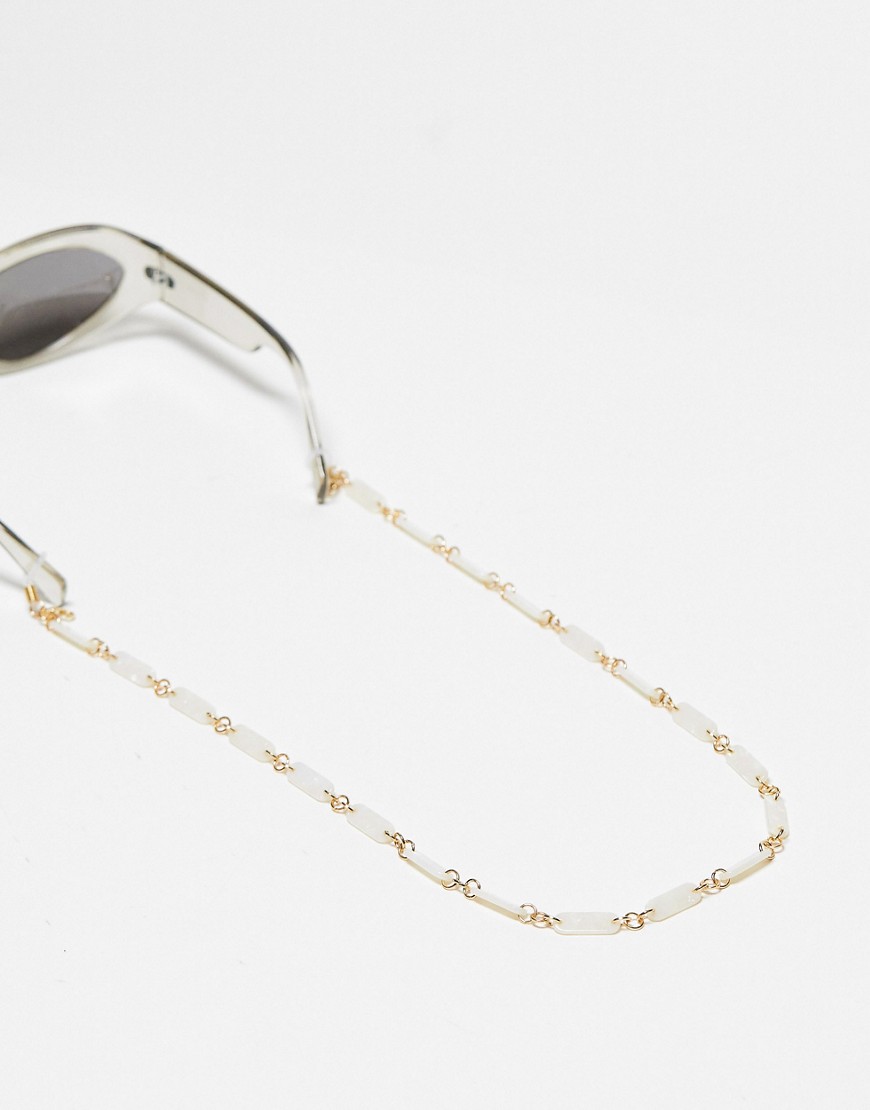 marble sunglasses chain in gold/white