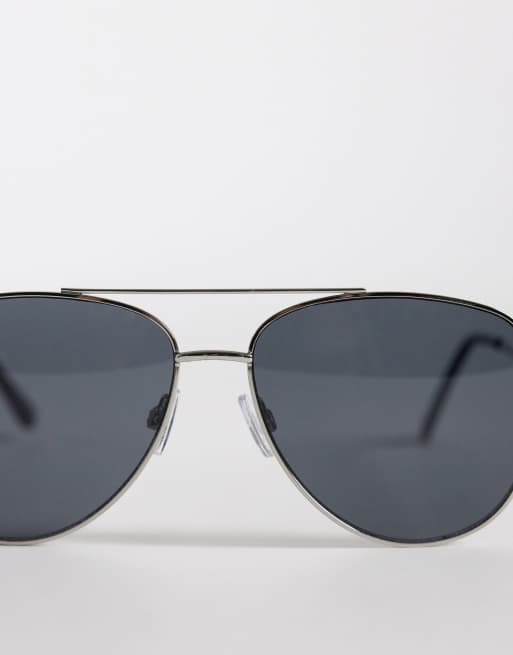 Jeepers Peepers - Occhiali da sole modello aviatore in metallo nero e argento, 2 di 3