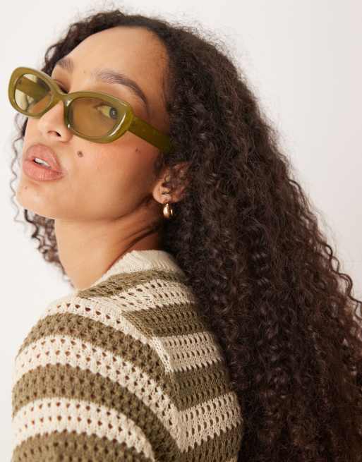 Jeepers Peepers oval sunglasses in pale green, 3 of 3