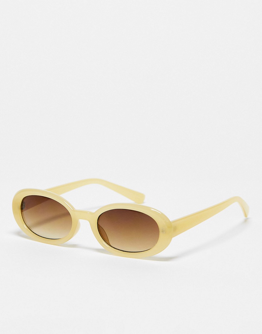 Jeepers Peepers oval sunglasses in yellow