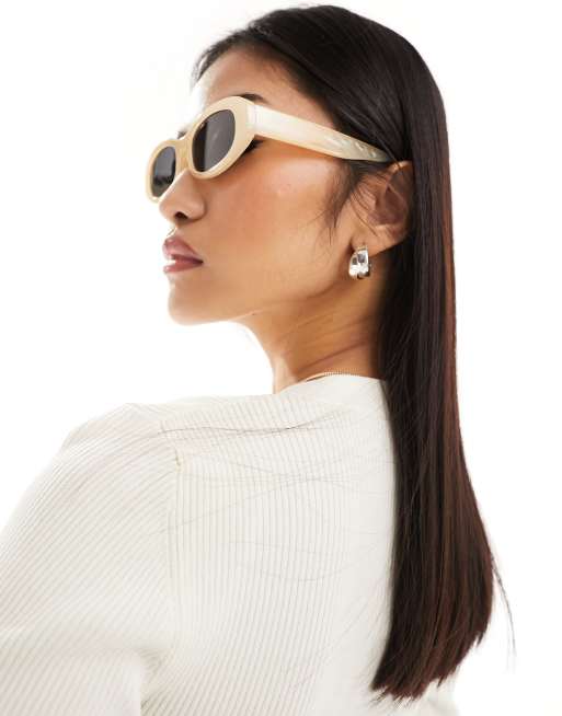 Jeepers Peepers oval sunglasses in yellow, 4 of 4