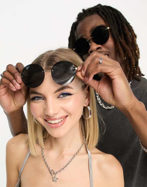 Jeepers Peepers oversized rimless round sunglasses in black, 3 of 4