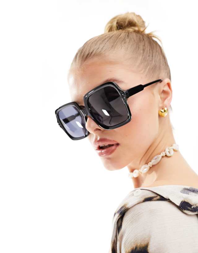 Jeepers Peepers - oversized square sunglasses in black