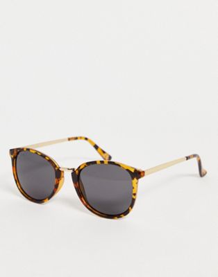 Jeepers Peepers round sunglasses in tort