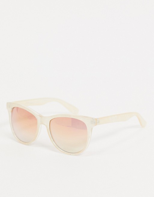 Jeepers Peepers square sunglasses in cream