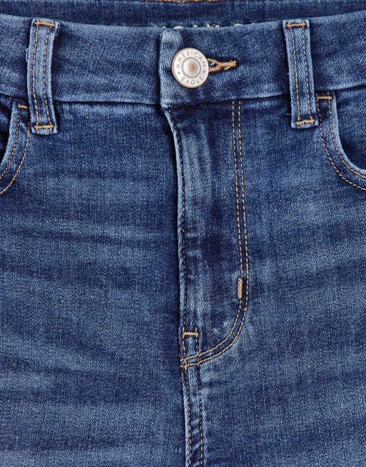 Jeggings vaqueros capri azul medio de talle alto y efecto realzante de American Eagle, 4 de 4