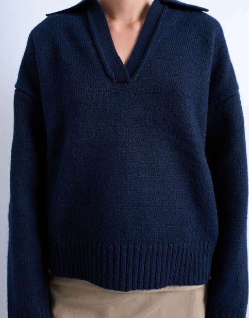 Jersey azul marino con cuello de pico y solapas de punto de Topshop, 4 de 4