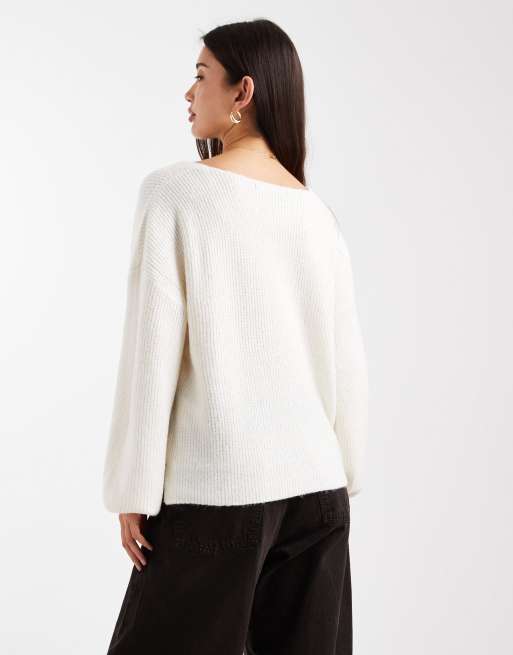 Jersey blanco hueso holgado con cuello de pico de punto mullido de Threadbare, 2 de 4