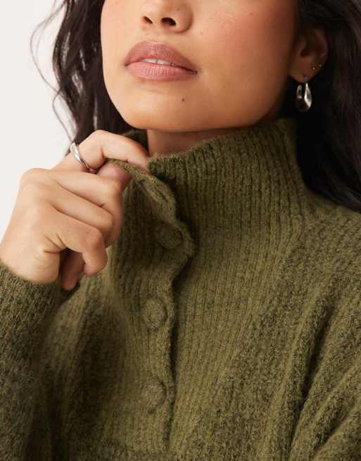 Jersey caqui con cuello alto y detalle de botones de punto de JDY, 2 de 4