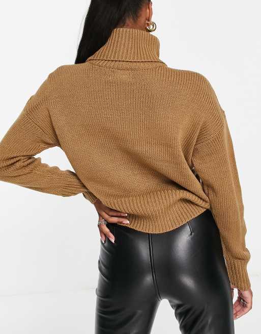 Jersey color camel con cuello vuelto exclusivo de Only Petite, 3 de 4
