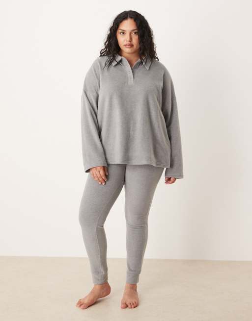 Jersey gris claro con cuello de solapas de felpa ligera Mix & Match de ASOS DESIGN Curve, 2 de 4