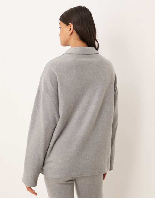 Jersey gris claro con cuello de solapas de felpa ligera Mix & Match de ASOS DESIGN, 4 de 4