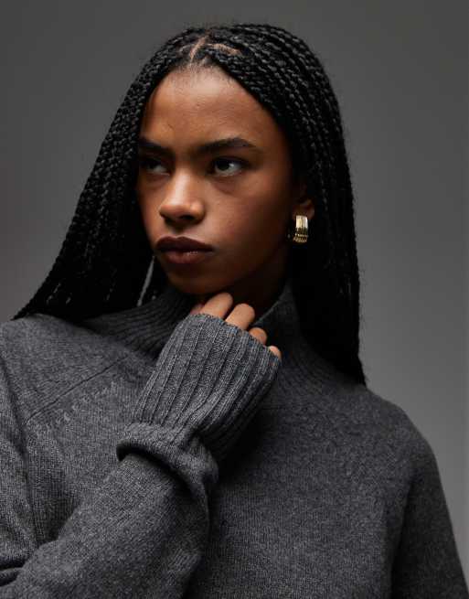 Jersey gris oscuro con cuello alto y puños anchos de lana de ARKET, 3 de 4
