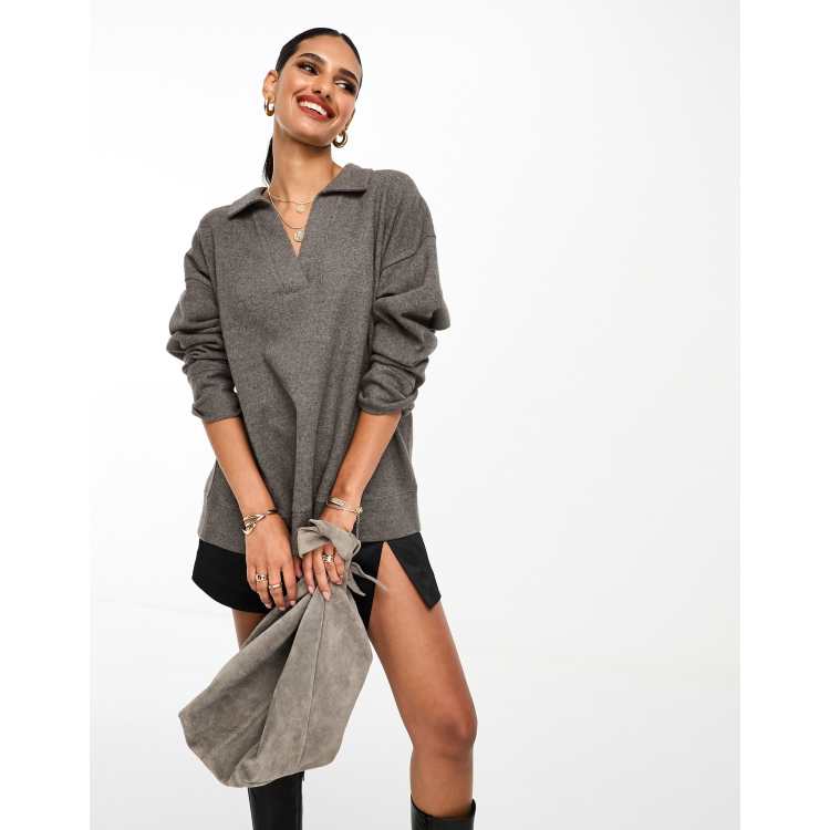 Jersey largo gris jaspeado con cuello tipo polo de punto muy suave de ASOS DESIGN parte de un conjunto ASOS