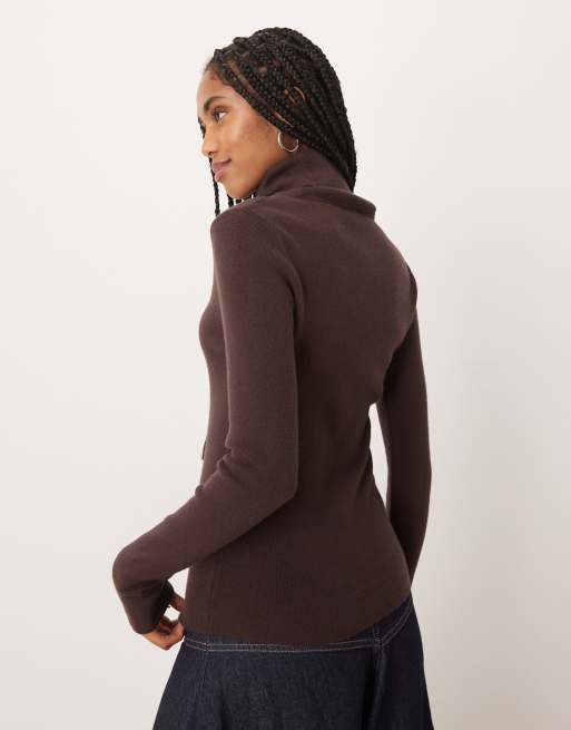 Jersey marrón chocolate con cuello vuelto de punto de VILA, 4 de 4