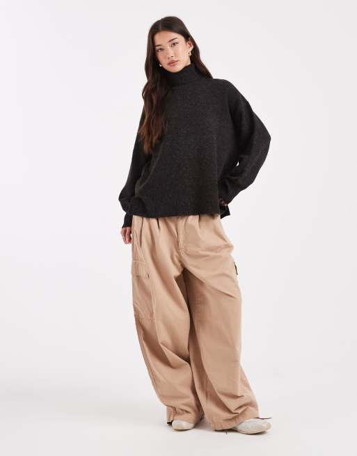 Jersey marrón chocolate jaspeado con cuello vuelto y mangas voluminosas de punto de Vero Moda, 4 de 4