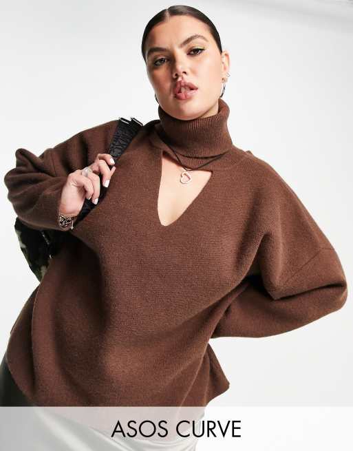 Jersey marrón con abertura en el cuello de punto de hilo cepillado de ASOS DESIGN Curve